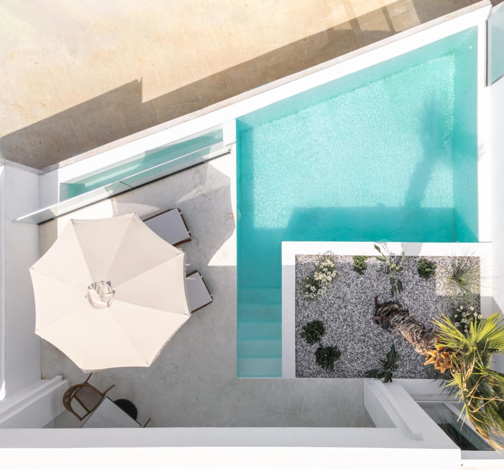 Golden Vista, Beachfront Suites By Explore Andros 外观 照片